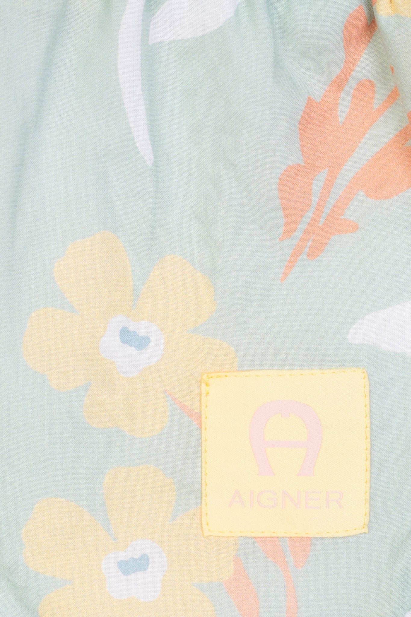 AIGNERFloral Print Shorts4062176911708SAVANNA