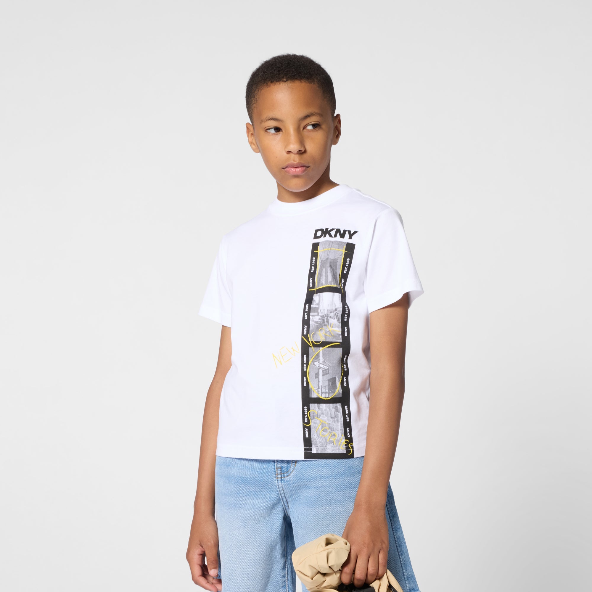 DKNYButtoned Denim Shorts3617165919510SAVANNA