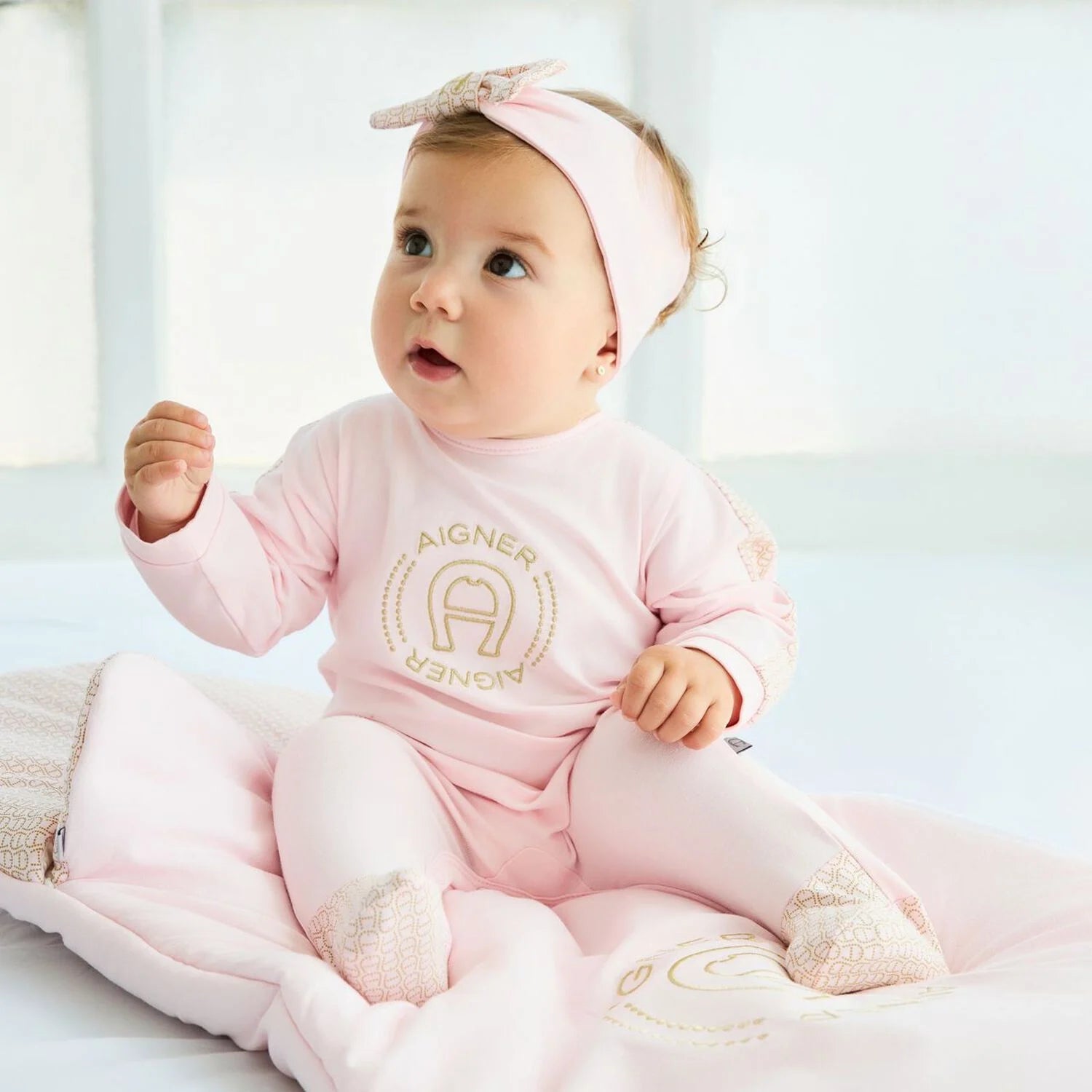 AIGNEREmbroidered Logo Babygrow4062176752684SAVANNA
