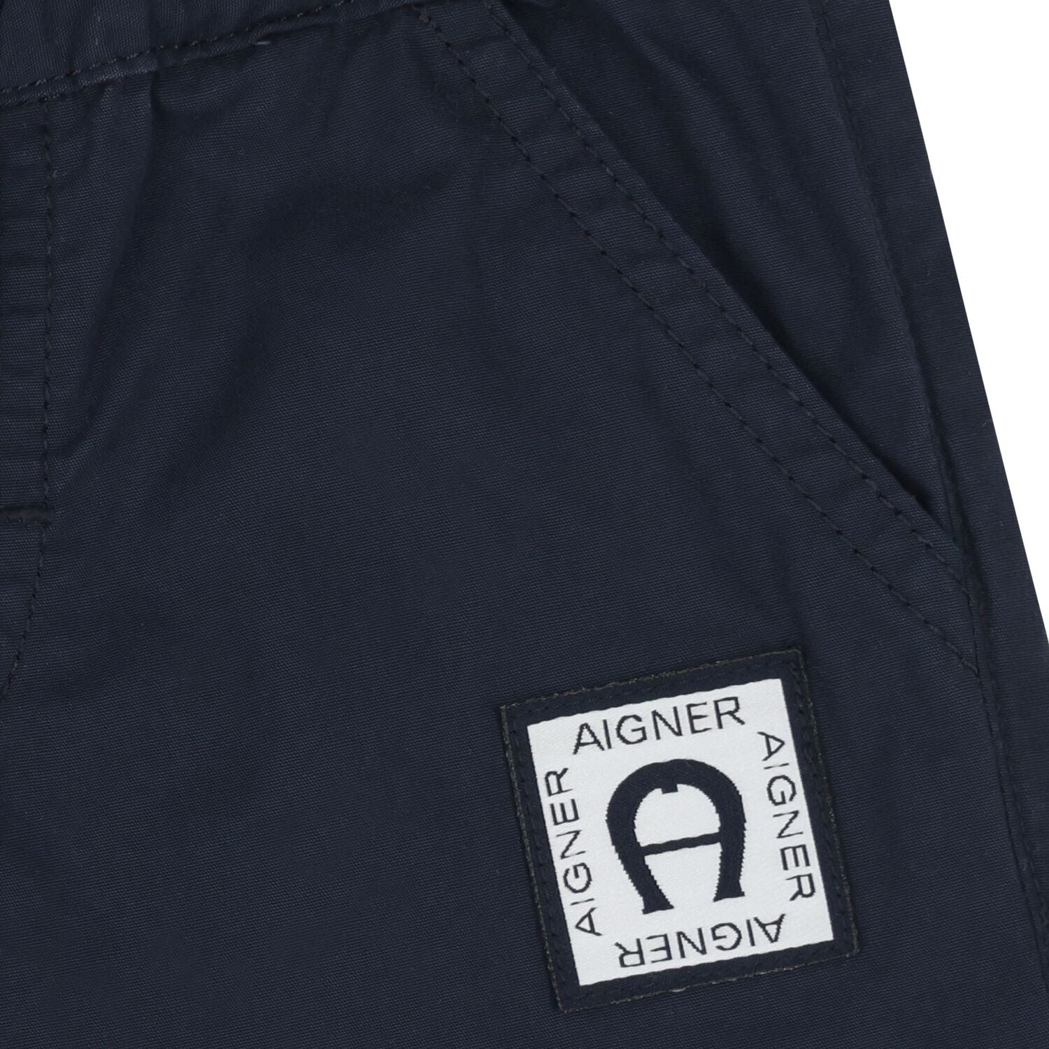 AIGNERLogo Bermuda Shorts4062176877622SAVANNA