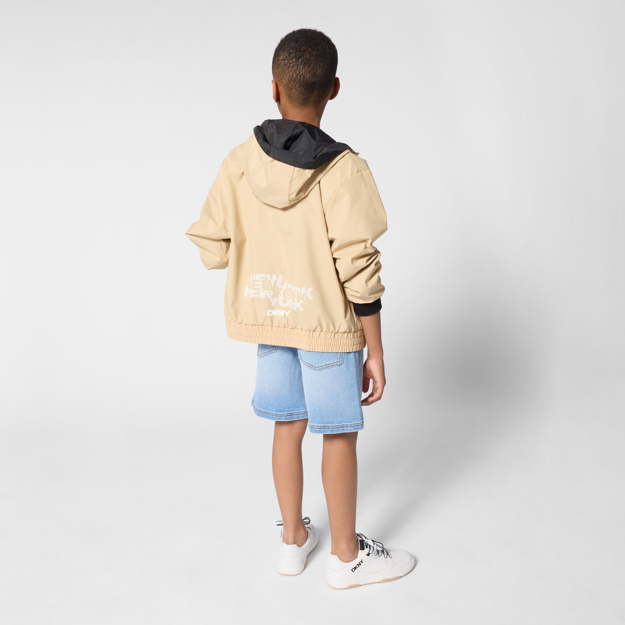 DKNYButtoned Denim Shorts3617165919510SAVANNA