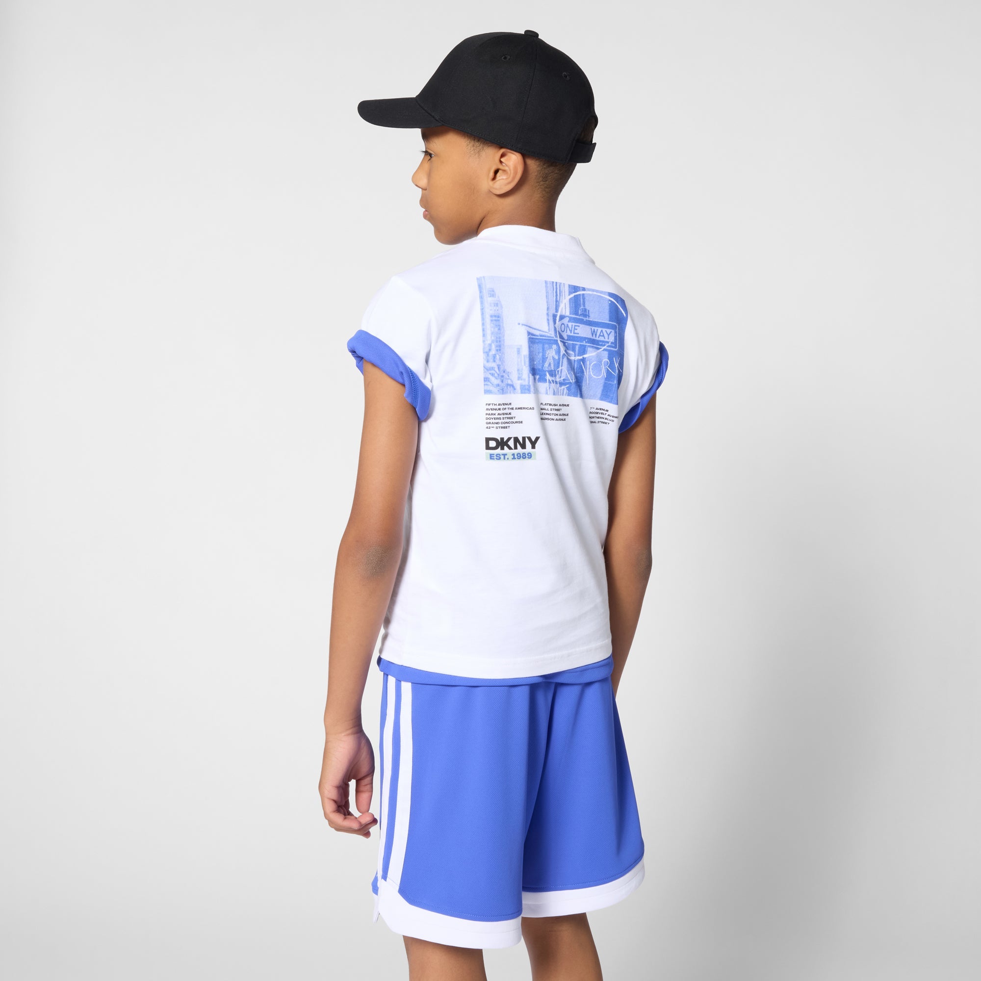 DKNYLogo Print T-Shirt3617165913389SAVANNA