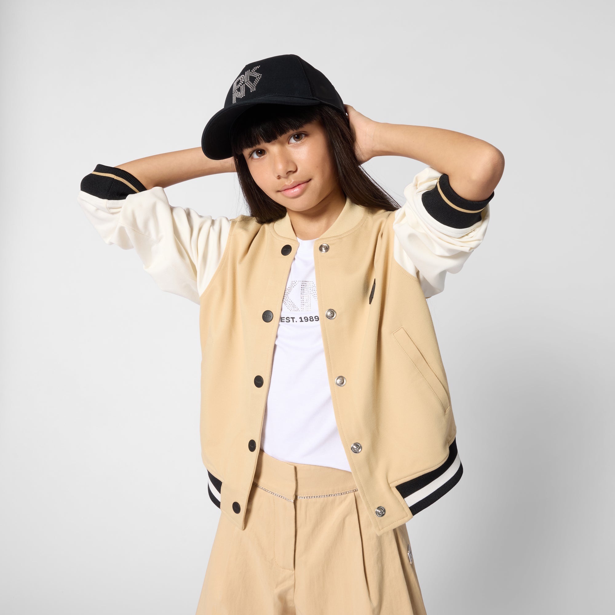 DKNYPleated Logo Shorts3617165921117SAVANNA