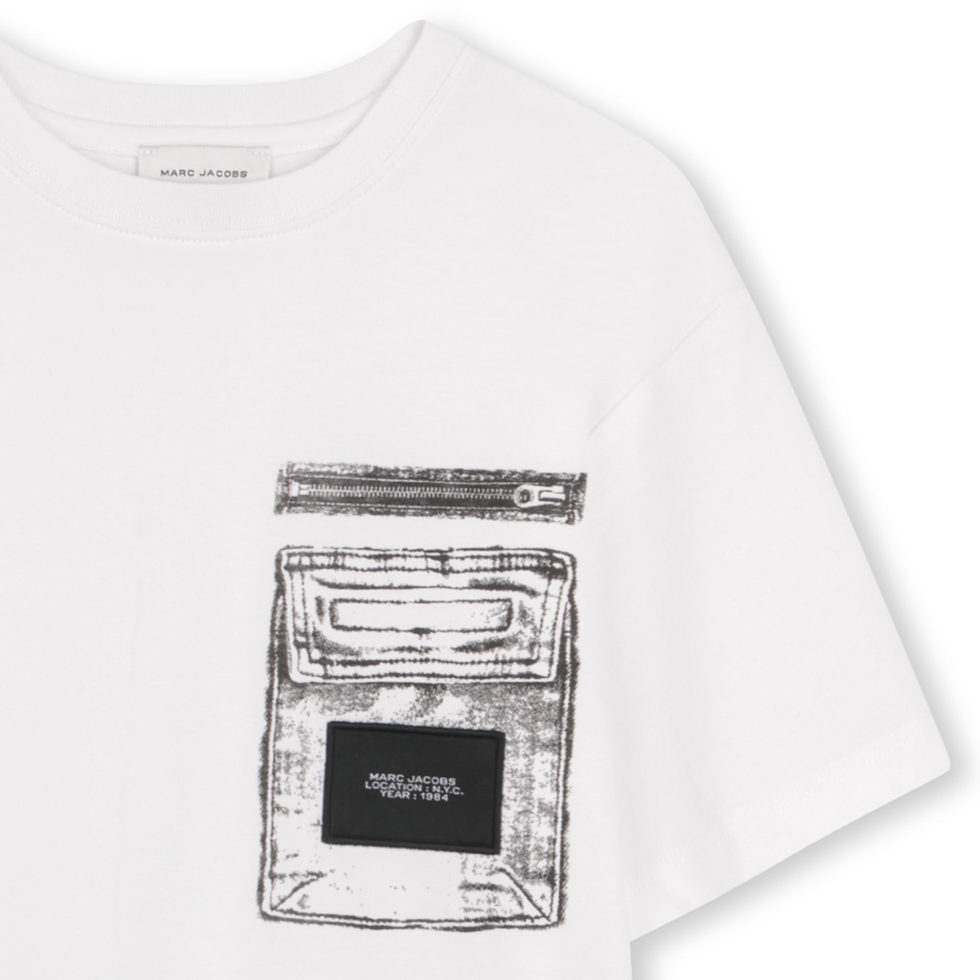 MARC JACOBSZip Logo T-Shirt3617165960284SAVANNA